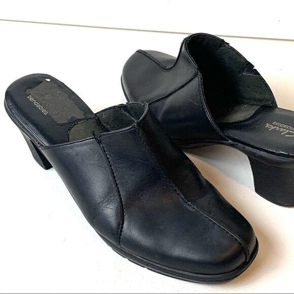 Womens 8M Clarks Black Slip On Shoes Mules Clogs 8 - Picture 1 of 11